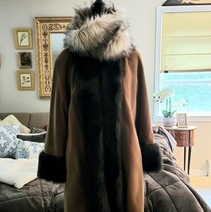 🔥 Vintage Alorna Faux Fur Collar/Cuff Coat